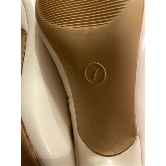 NEW A New Day Lonnie White Faux Leather Kitten Heel Ankle Boots Women Size 7 - Picture 13 of 16